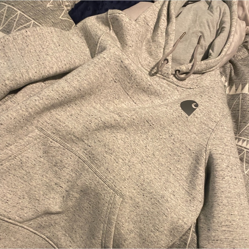 Like new Carhartt hoddie didn’t fit me medium